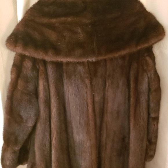Mink Coat by Furrier Rosen Engelson - Picture 10 of 12